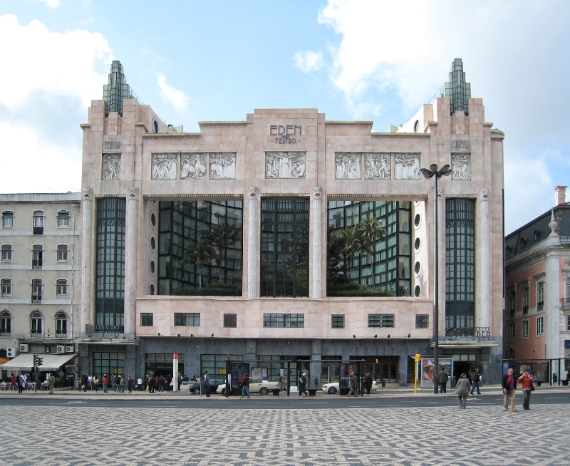 City scene, Lisbon Portugal.jpg